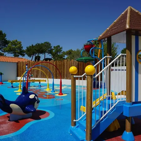 Mobil-home 4 Pers à Avec Terrasse - Api-1-52-1456 * Saint-Jean-de-Monts